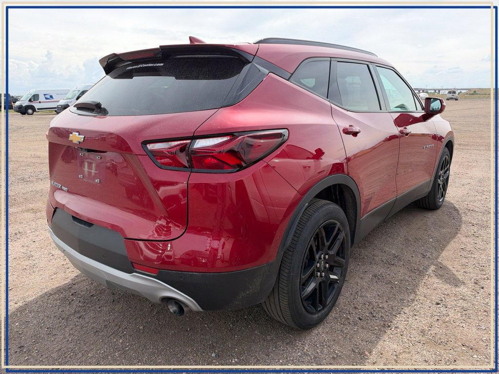 Used 2020 Chevrolet Blazer LT w/ Sound & Technology Package AWD/4WD image 3
