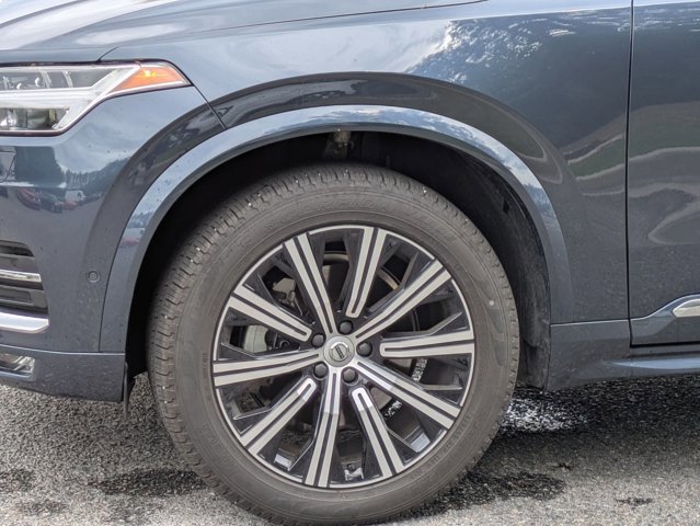 Used 2025 Volvo XC90 B5 Plus w/ Protection Package Premier AWD/4WD image 14