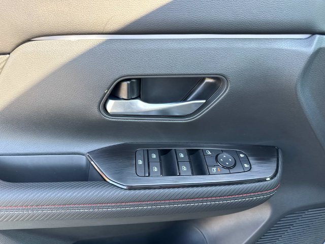 New 2027 Nissan Kicks SR FWD image 22