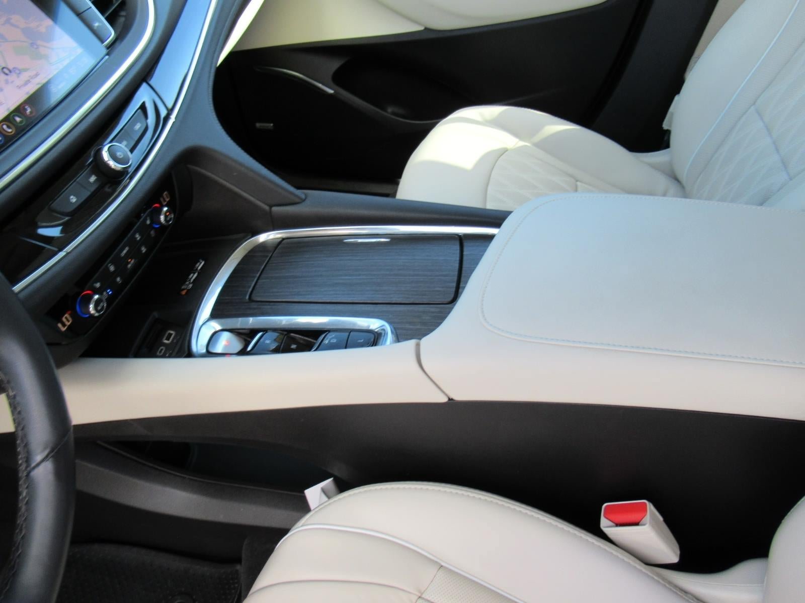 Used 2023 Buick Enclave Avenir w/ Avenir Technology Package FWD image 18