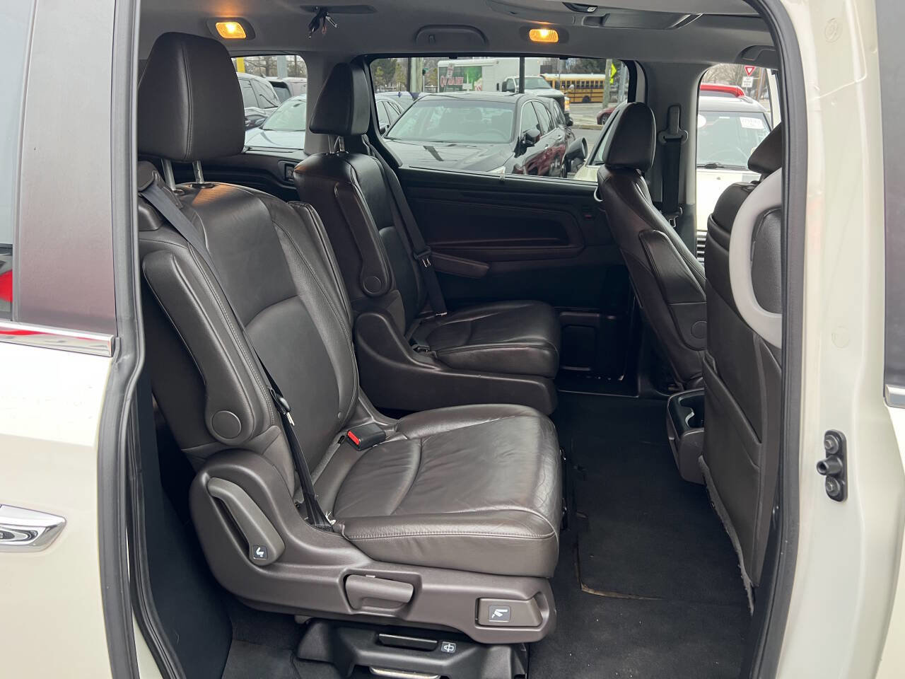 Used 2018 Honda Odyssey Touring image 8