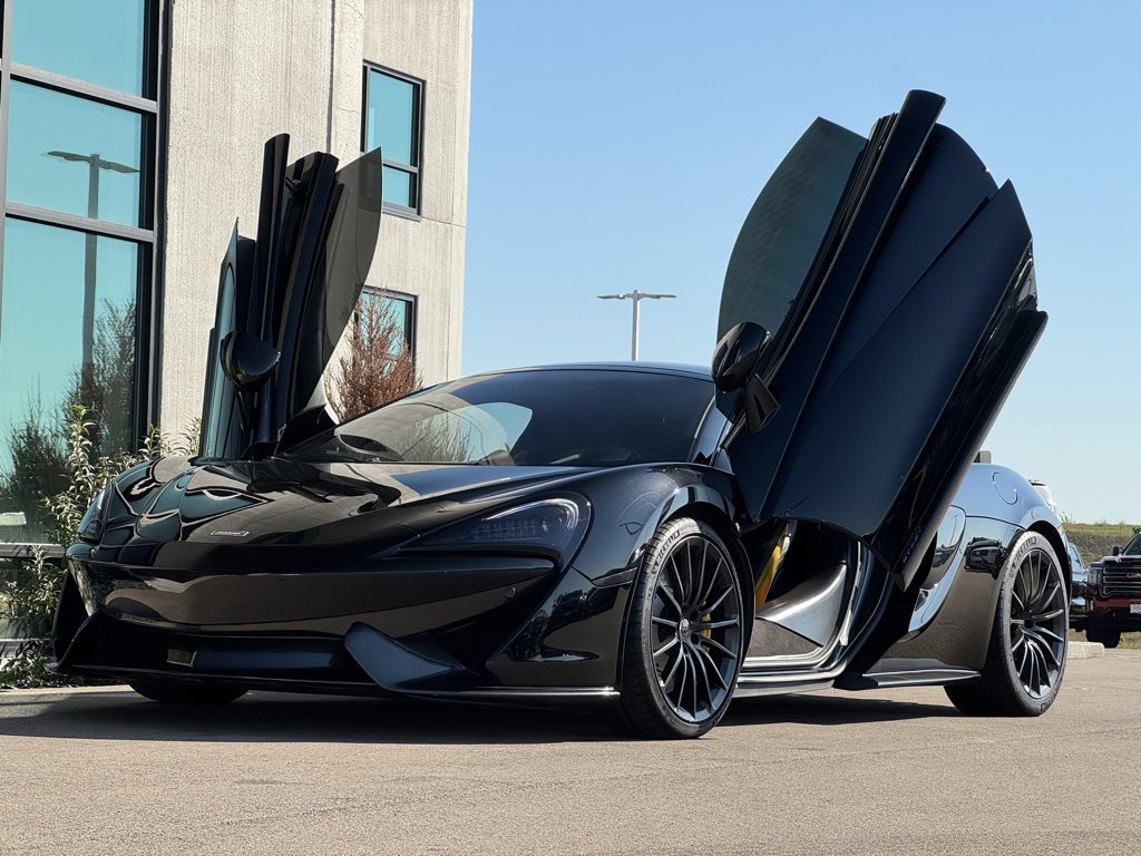 Used 2017 McLaren 570S image 2