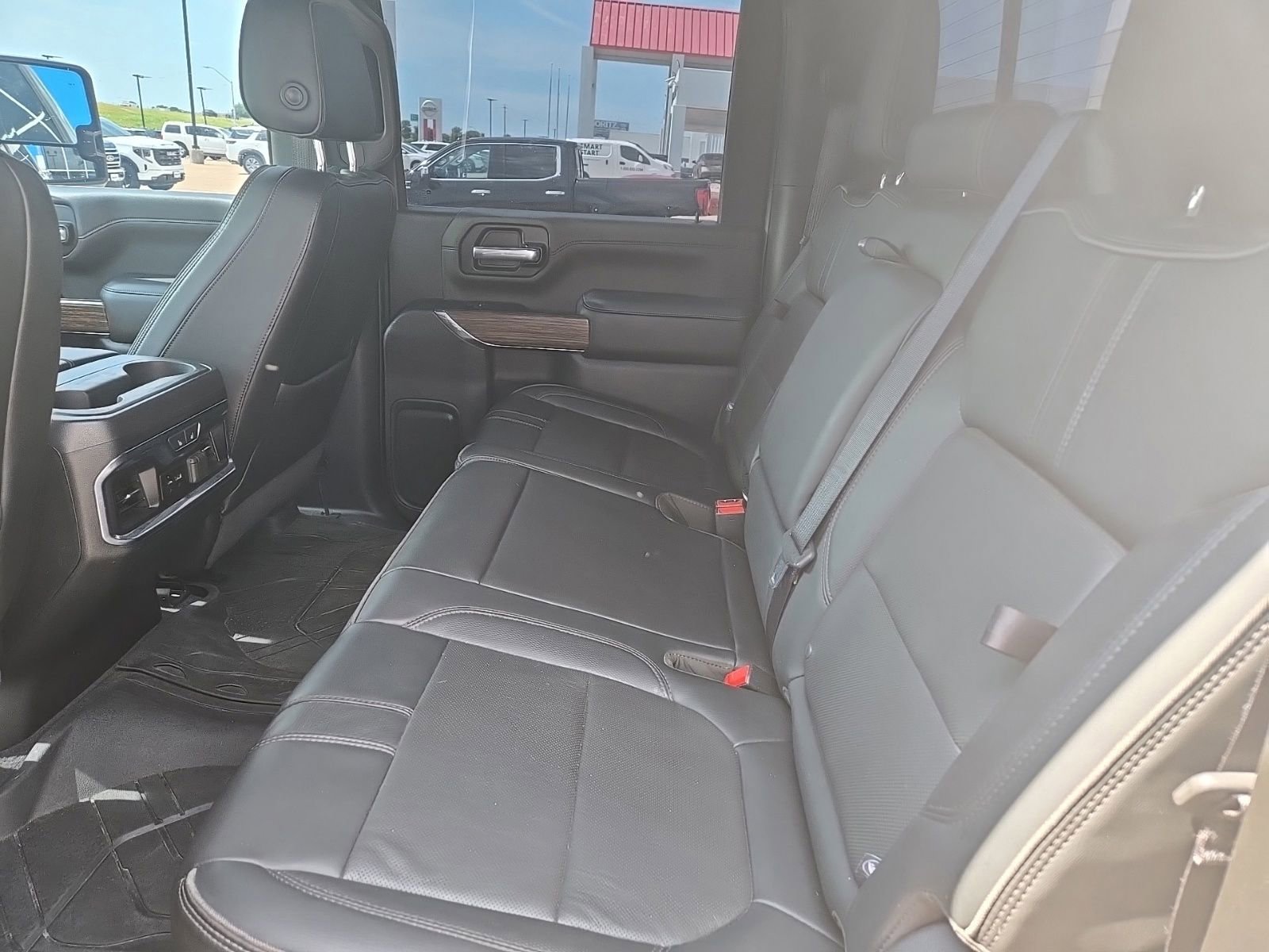 Used 2020 Chevrolet Silverado 2500 High Country w/ Z71 Off-Road Package AWD/4WD image 13