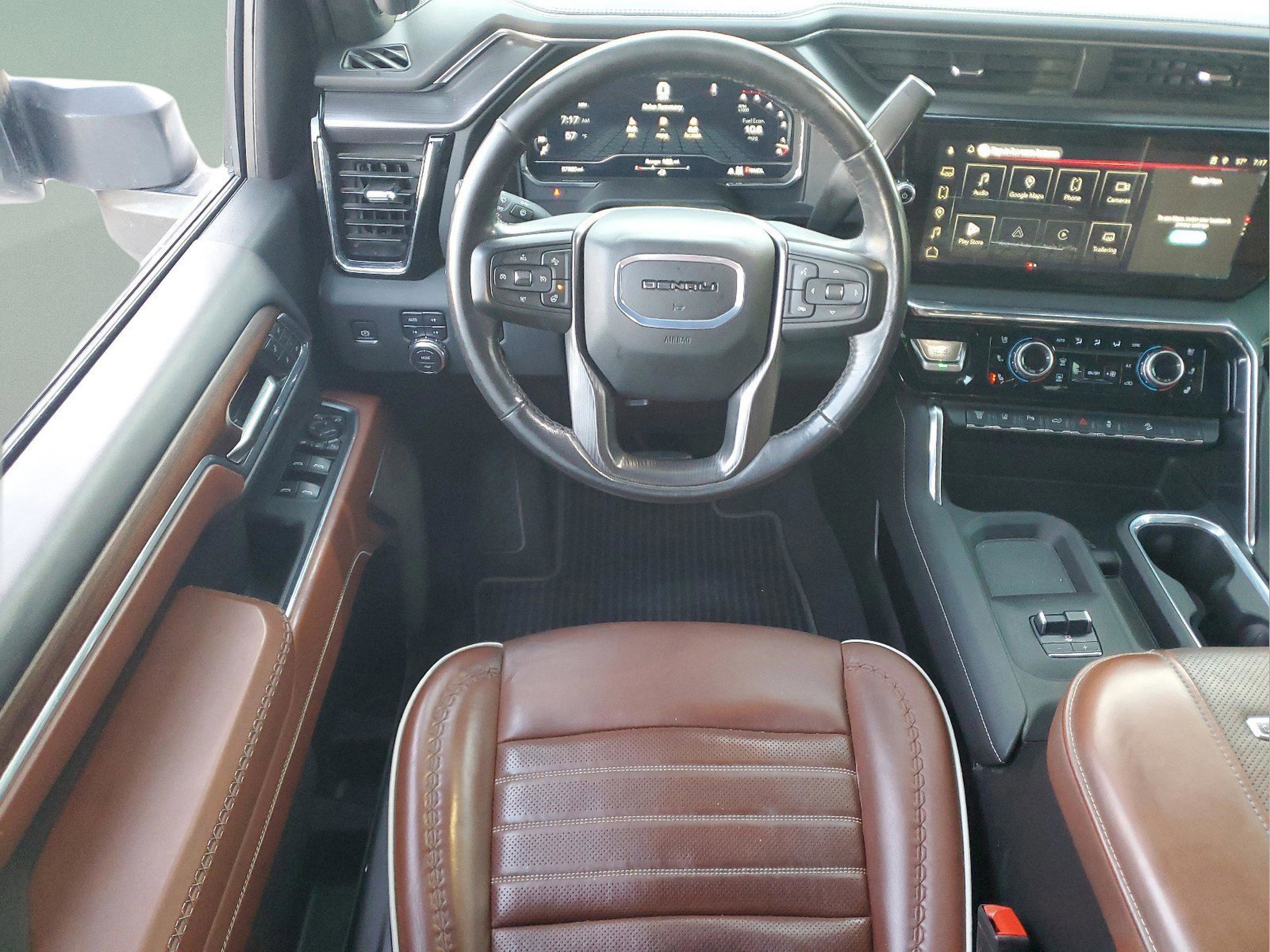 Used 2024 GMC Sierra 3500 Denali Ultimate image 8