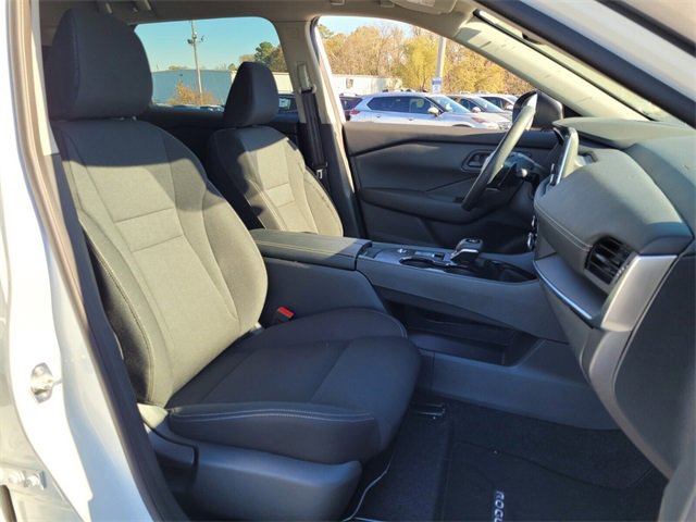 Certified 2025 Nissan Rogue S image 11