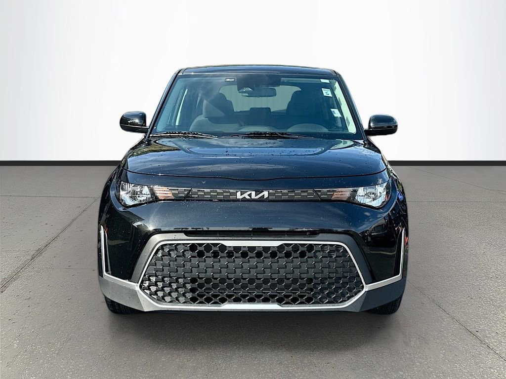 Certified 2025 Kia Soul LX w/ LX Technology Package image 2