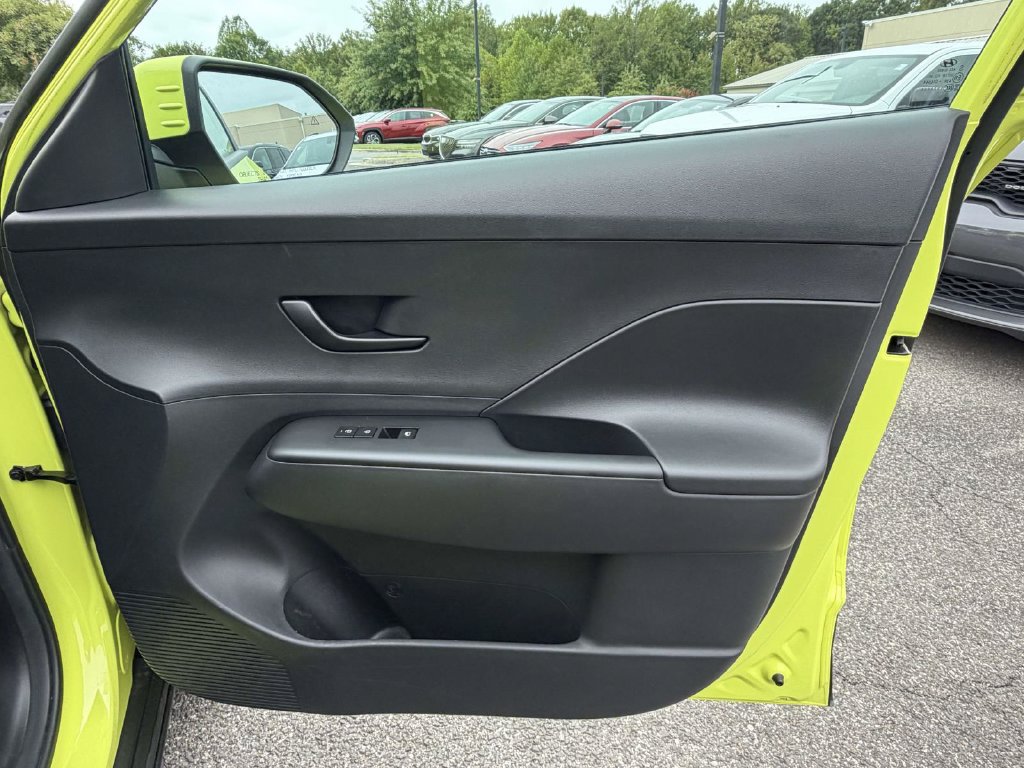 Used 2024 Hyundai Kona SEL AWD/4WD image 8