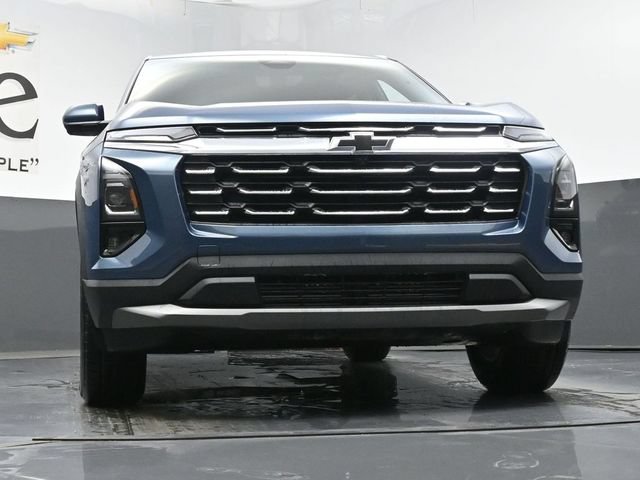 New 2026 Chevrolet Equinox LT w/ Convenience Package II FWD image 3