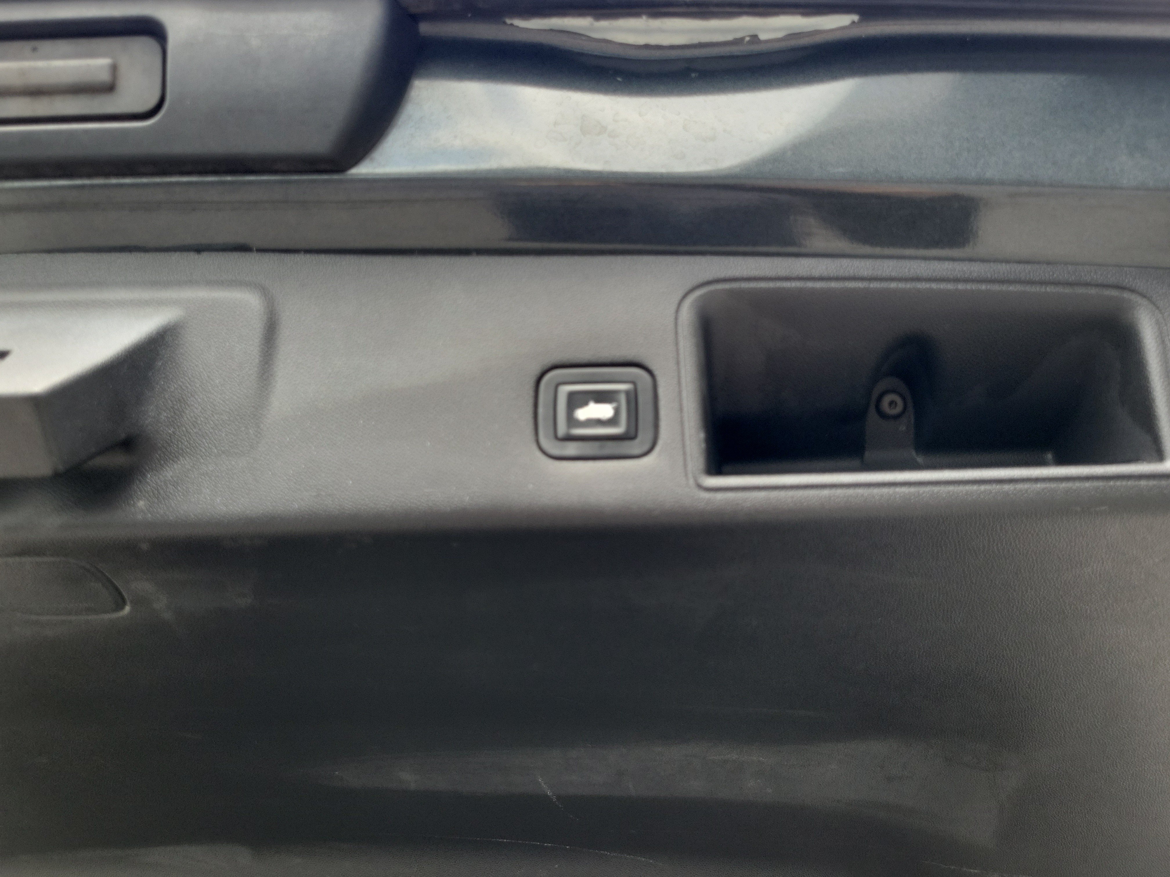 Used 2019 GMC Terrain Denali w/ Advanced Safety Package FWD image 19
