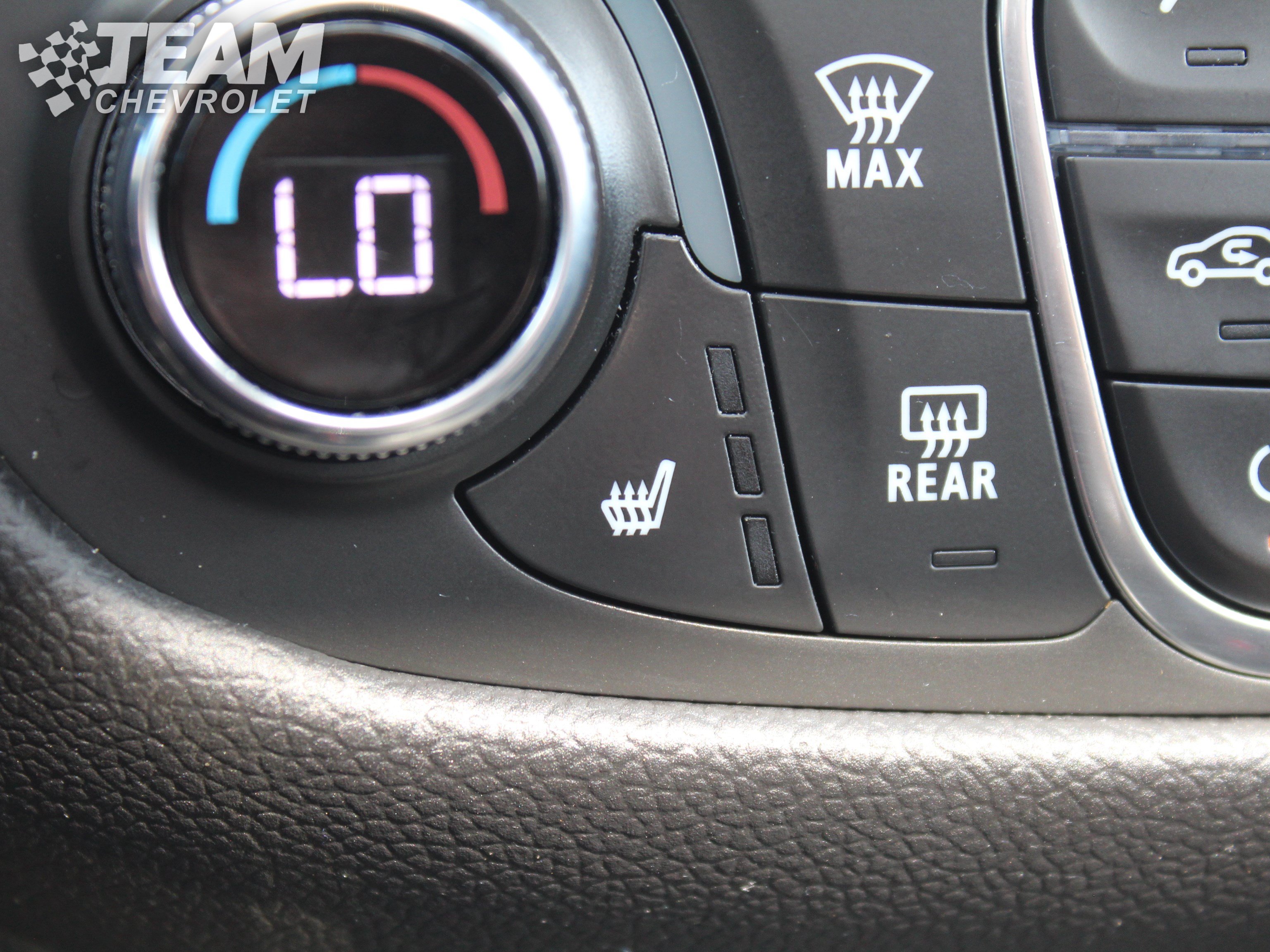 Used 2024 Chevrolet Equinox RS w/ RS Leather Package AWD/4WD image 17