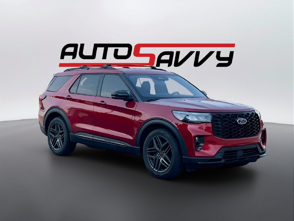 Used 2025 Ford Explorer ST AWD/4WD image 1
