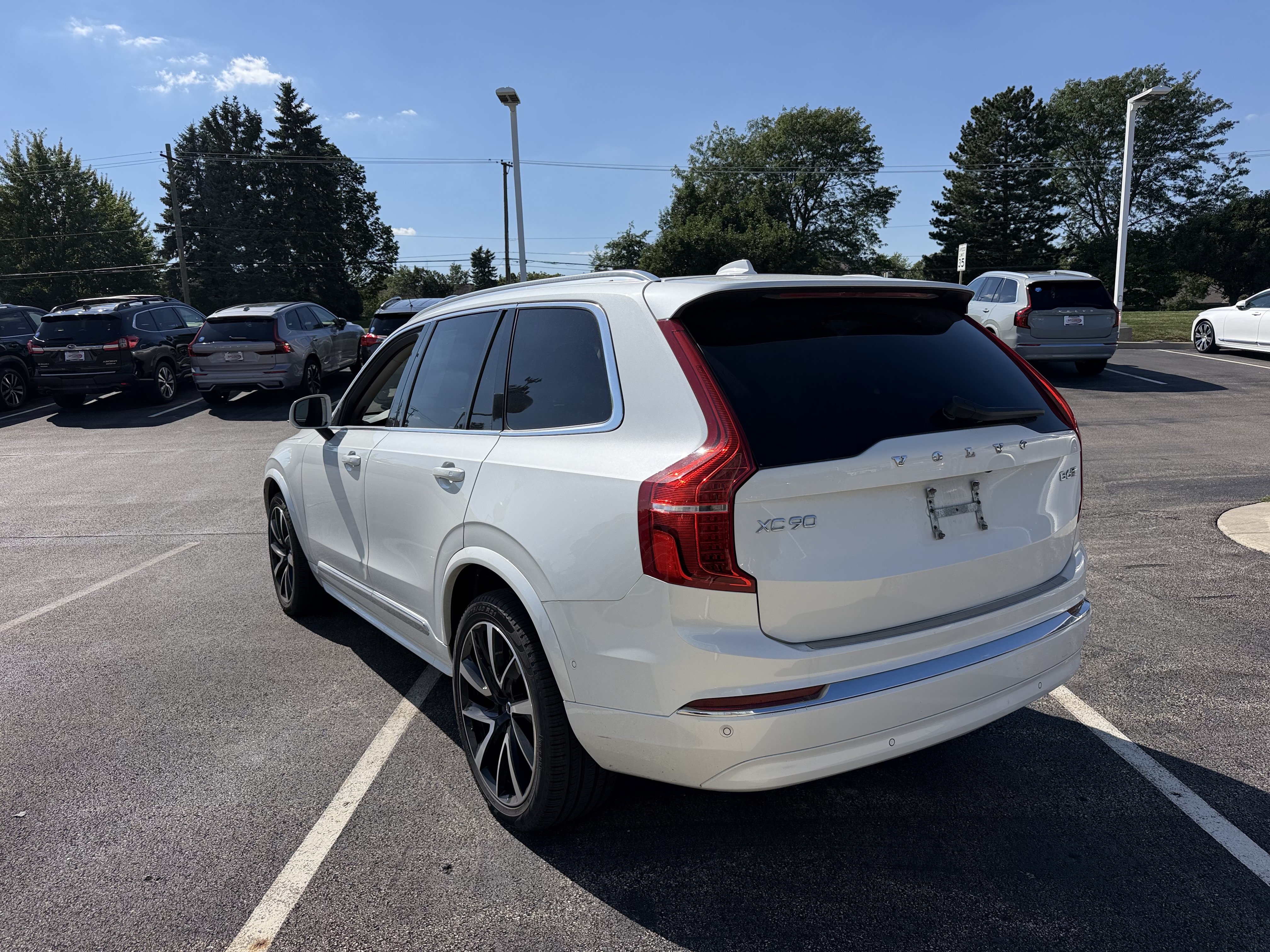 Used 2023 Volvo XC90 B6 Plus w/ Protection Package Premier AWD/4WD image 5