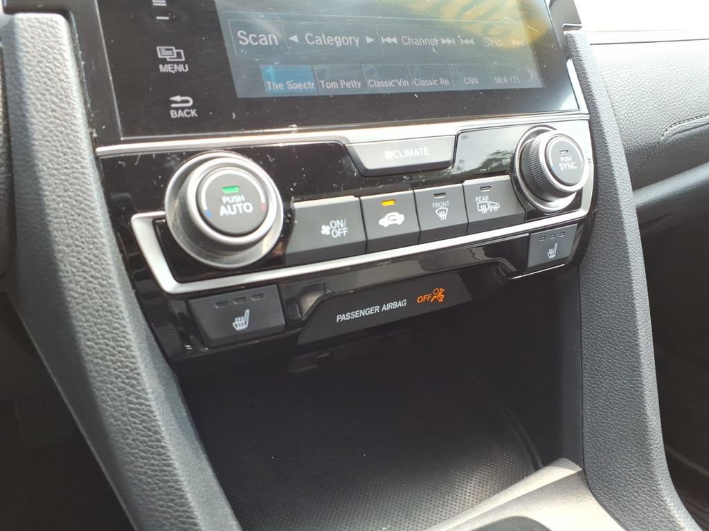 Used 2016 Honda Civic Touring image 21