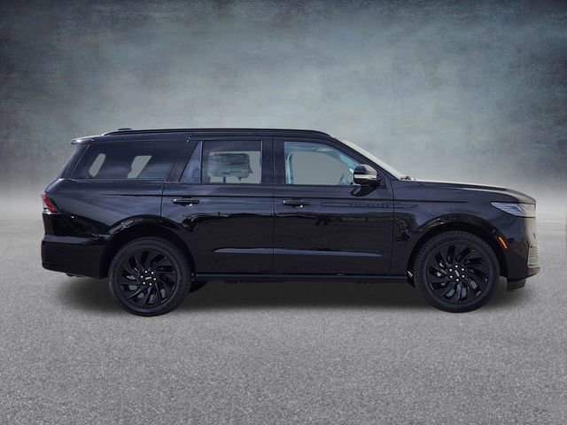 New 2026 Lincoln Navigator Reserve w/ Jet Appearance Package image 8