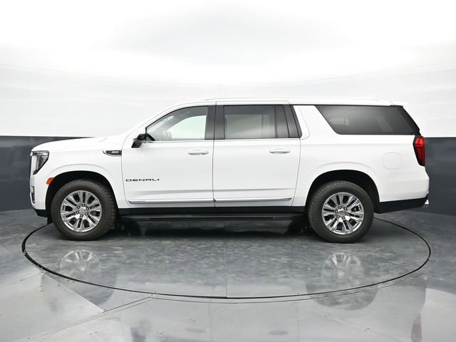 Used 2022 GMC Yukon XL Denali image 4