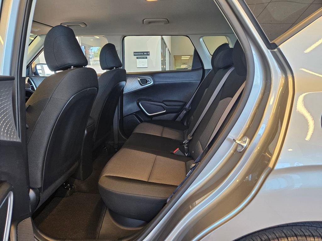 Used 2025 Kia Soul LX w/ LX Technology Package image 26