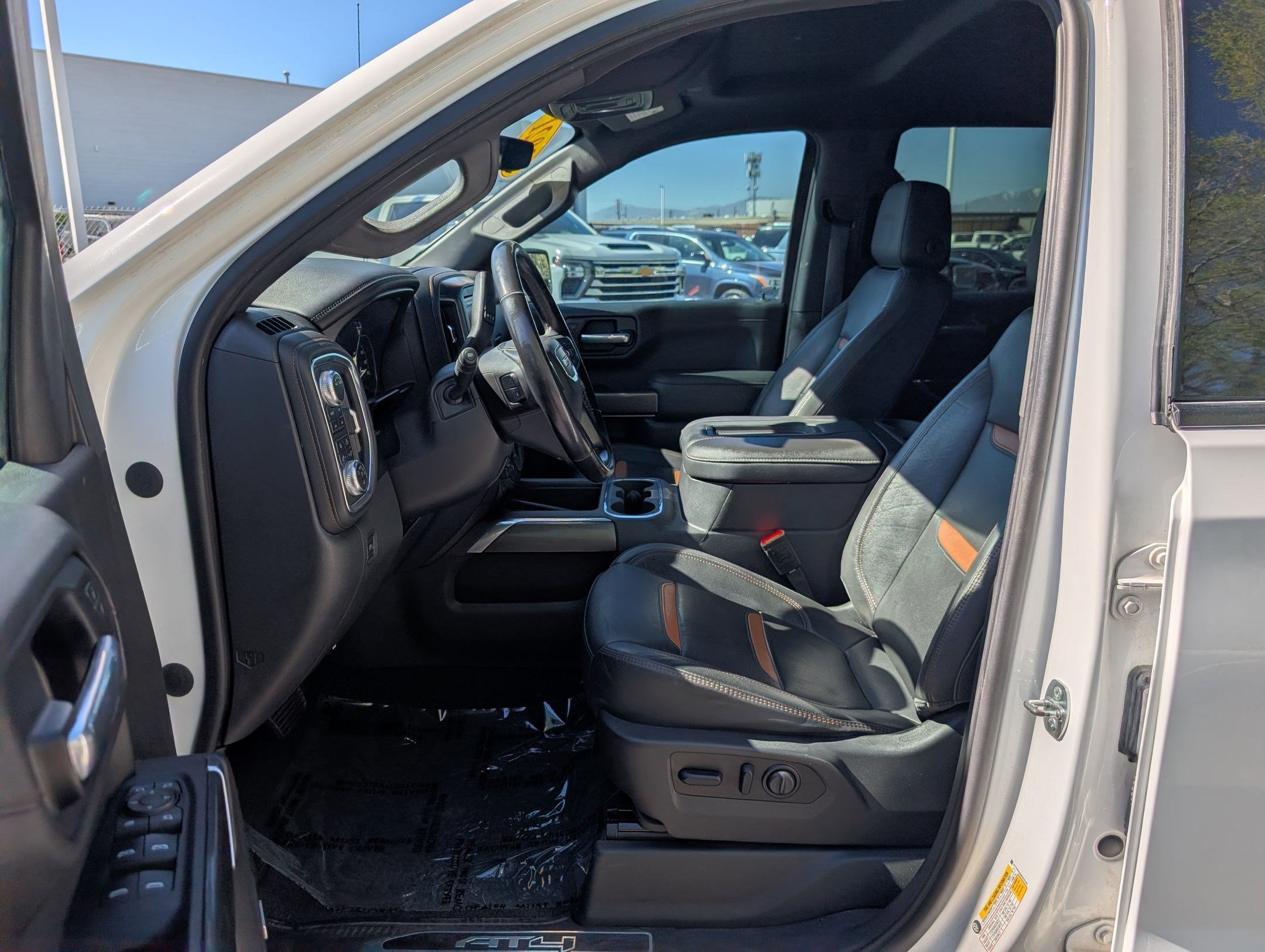 Used 2021 GMC Sierra 1500 AT4 w/ Technology Package image 23