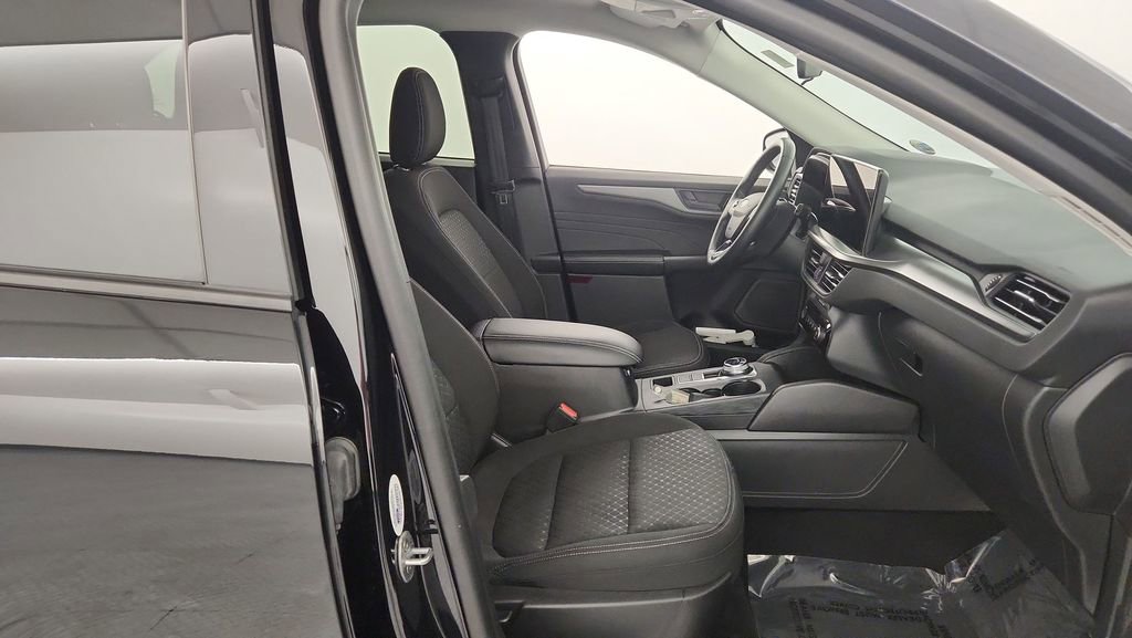 Used 2023 Ford Escape Active w/ Tech Pack #1 AWD/4WD image 30