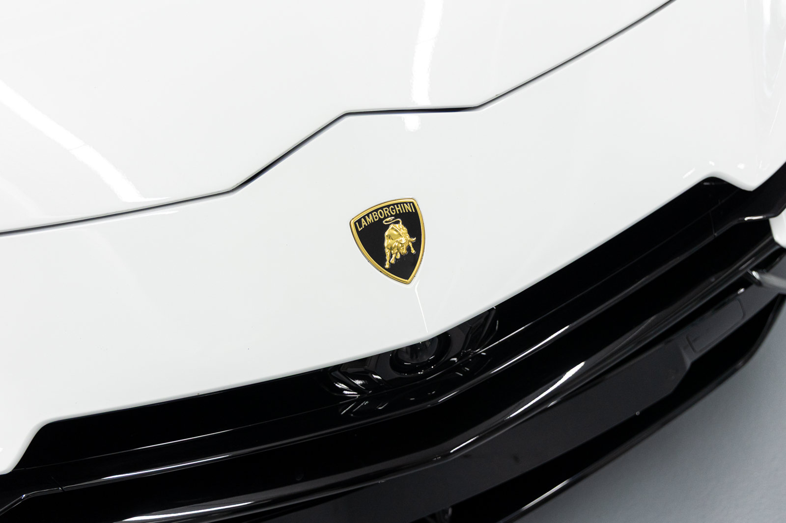 Used 2024 Lamborghini Urus S AWD/4WD image 14