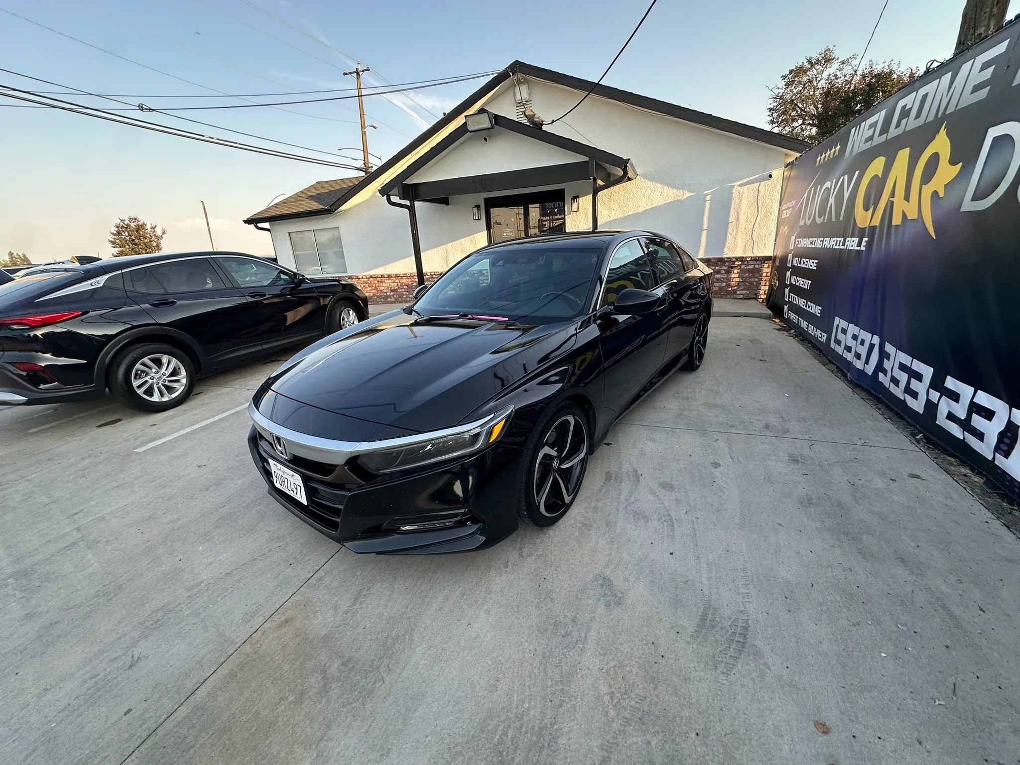Used 2019 Honda Accord Sport image 9