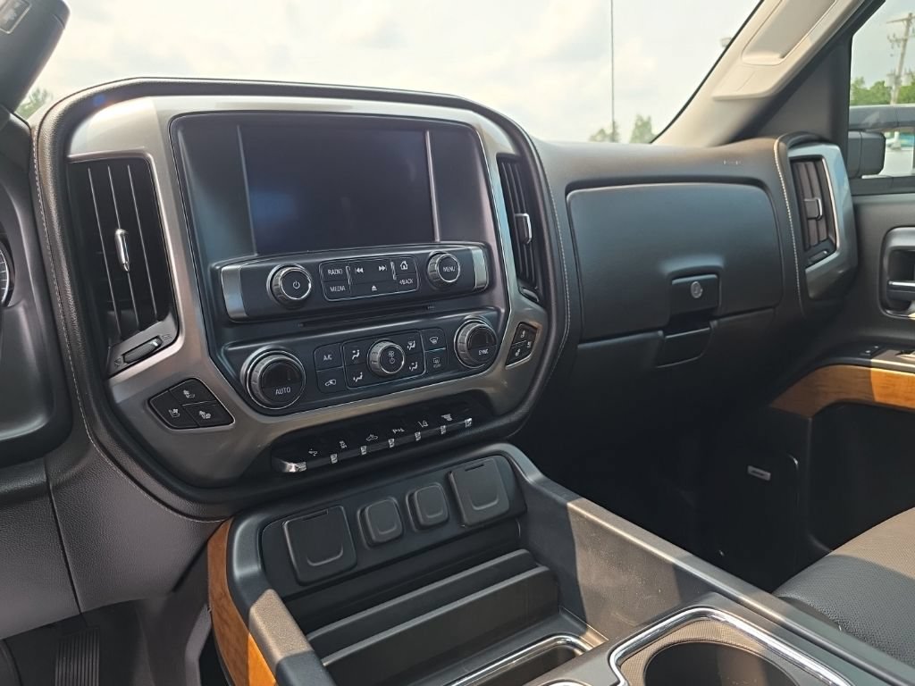 Used 2019 Chevrolet Silverado 2500 LTZ w/ Duramax Plus Package AWD/4WD image 45