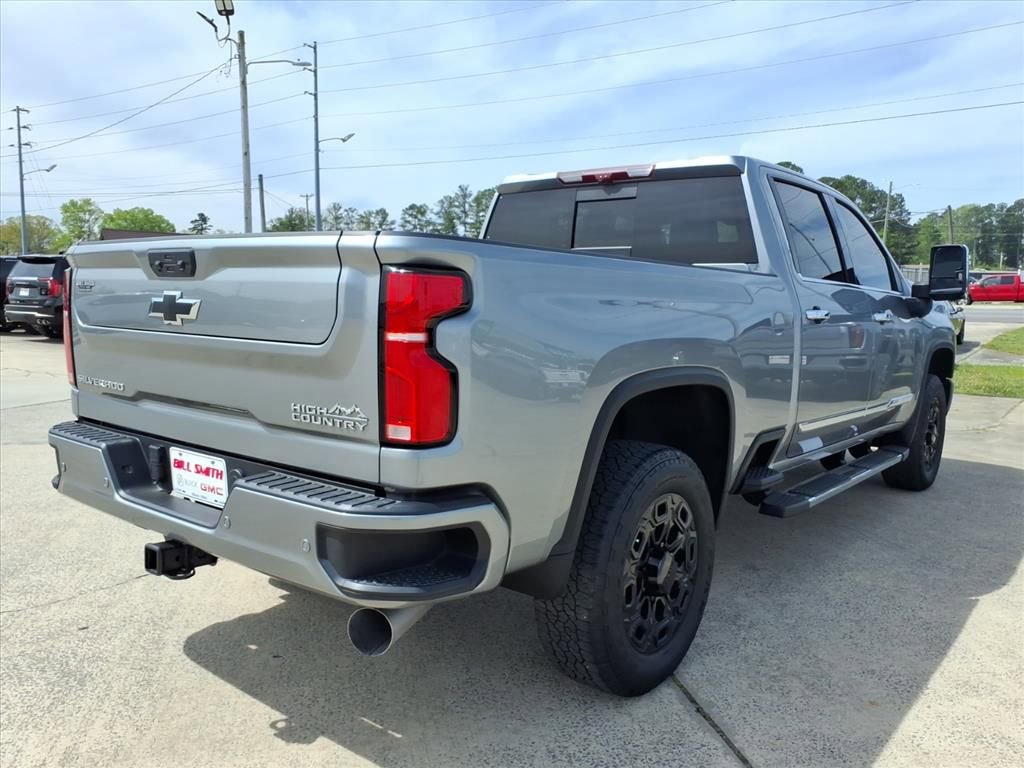 Used 2024 Chevrolet Silverado 2500 High Country w/ Technology Package image 7
