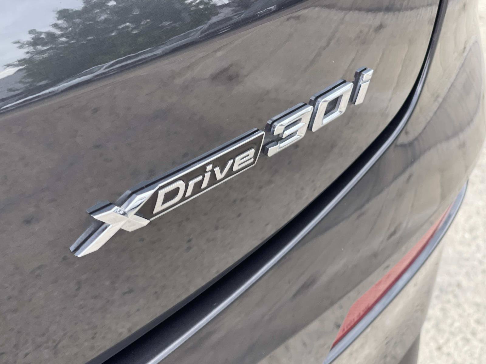 Used 2022 BMW X4 xDrive30i AWD/4WD image 6