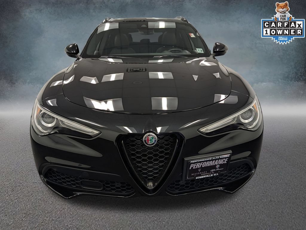 Used 2023 Alfa Romeo Stelvio Sprint AWD/4WD image 2