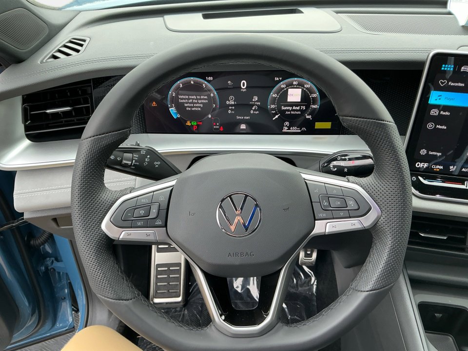 New 2026 Volkswagen Tiguan SE R-Line AWD/4WD image 10
