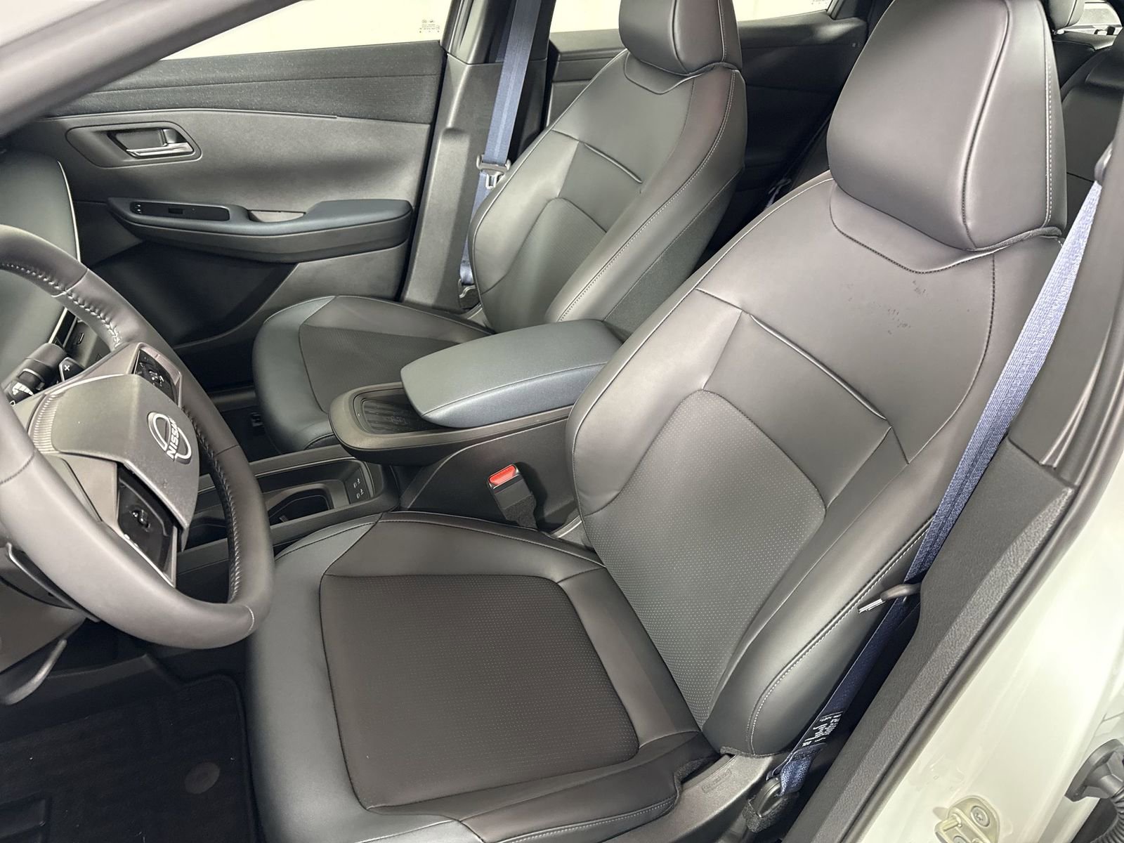 New 2026 Nissan Leaf SV+ w/ Floor Mat Package (SV+) image 18