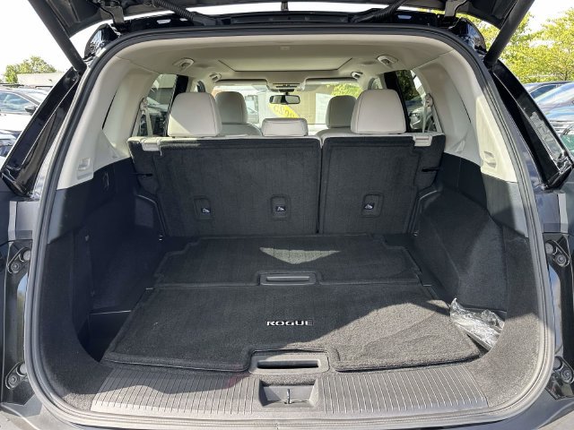 Used 2023 Nissan Rogue SL w/ SL Premium Package AWD/4WD image 13