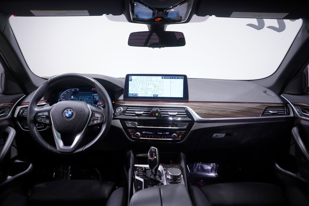 Used 2022 BMW 530i w/ Convenience Package image 10