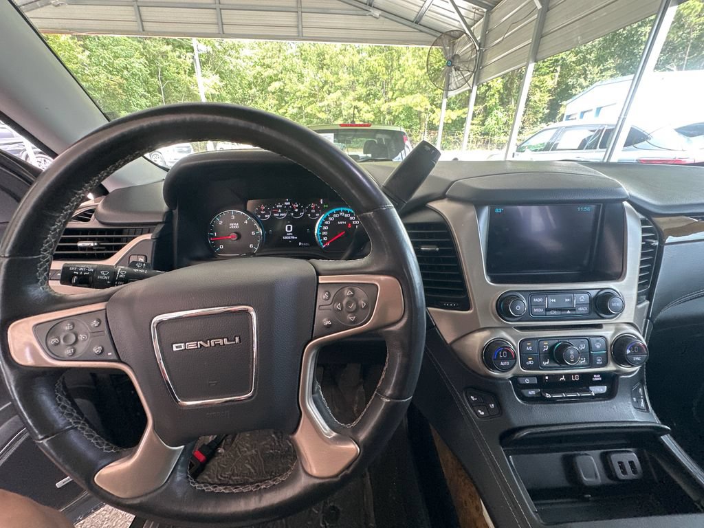 Used 2017 GMC Yukon Denali w/ Open Road Package AWD/4WD image 12
