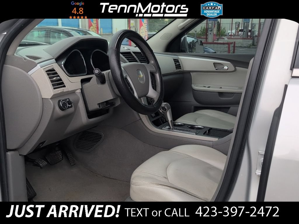 Used 2011 Chevrolet Traverse LT w/ LPO, 'HIT The Road' Package FWD image 11