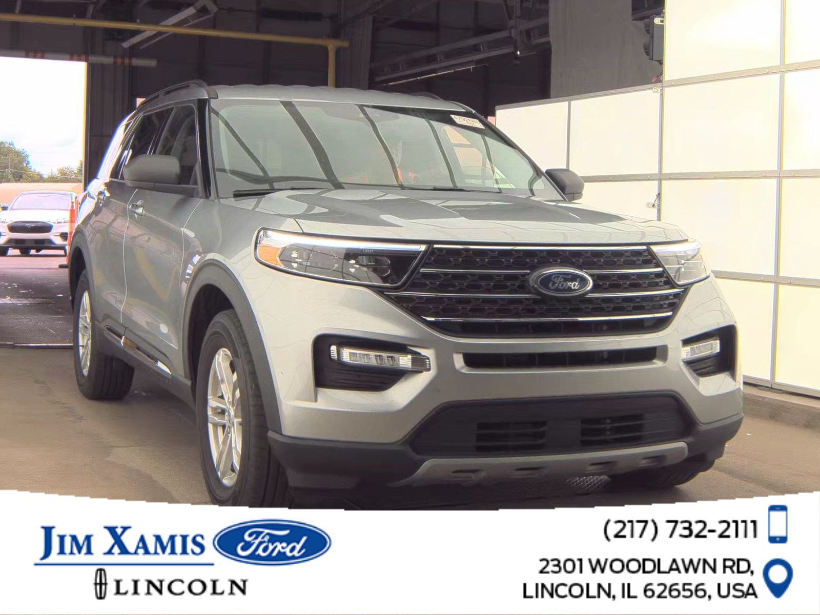 Used 2024 Ford Explorer XLT w/ Equipment Group 202A AWD/4WD image 1