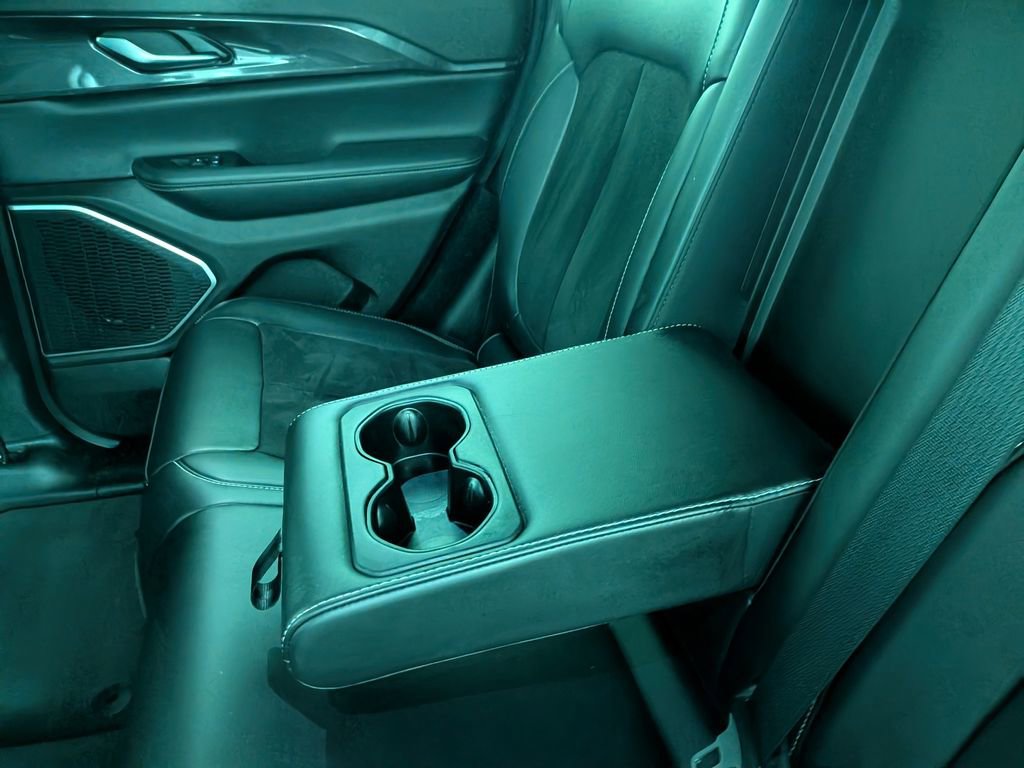 Certified 2022 Jeep Grand Cherokee Altitude image 35