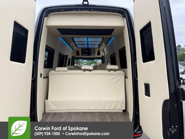 Used 2025 Mercedes-Benz Sprinter 2500 image 17