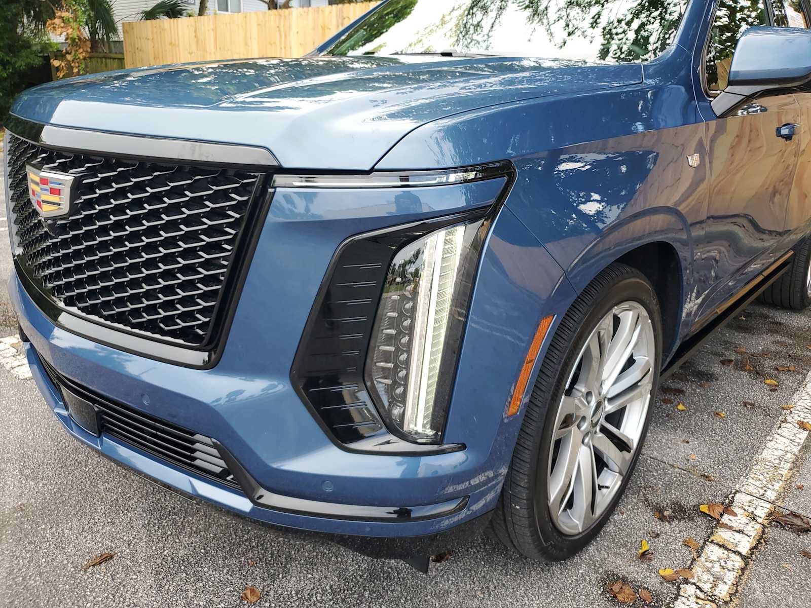 Certified 2026 Cadillac Escalade Platinum Sport AWD/4WD image 10