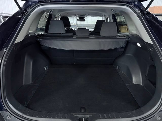 Used 2024 Toyota RAV4 XLE AWD/4WD image 10