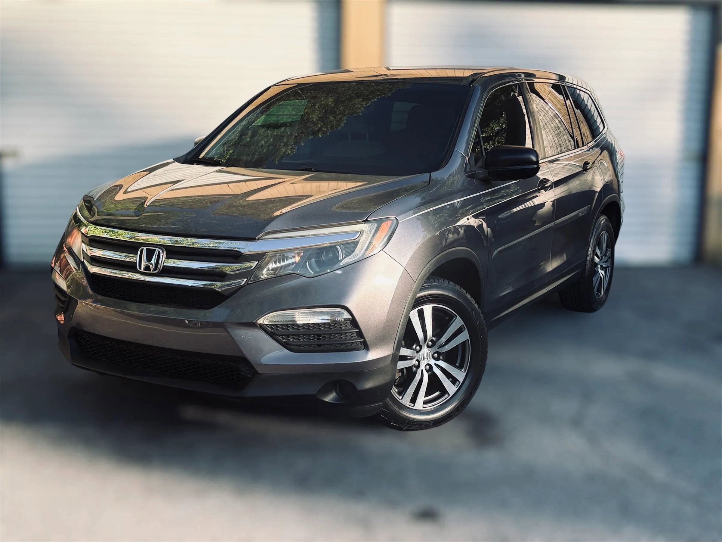 Used 2016 Honda Pilot LX image 1