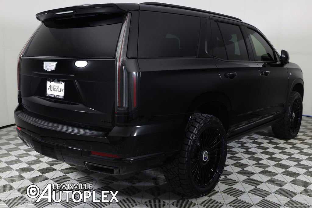 Used 2026 Cadillac Escalade Platinum Sport w/ LPO, ONYX Package AWD/4WD image 5