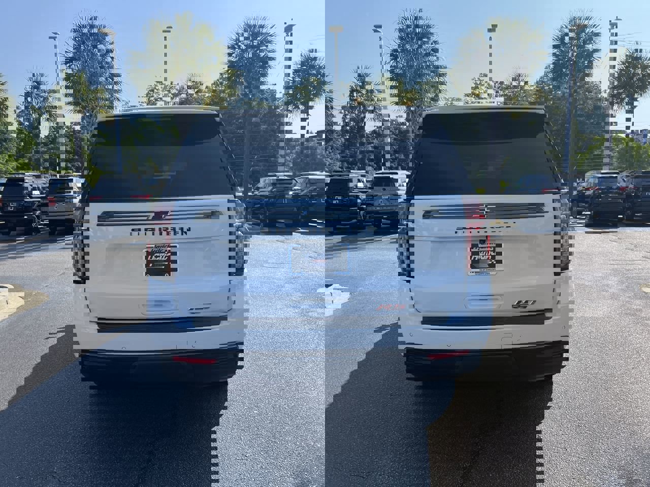 Used 2021 Chevrolet Suburban RST w/ Luxury Package AWD/4WD image 9