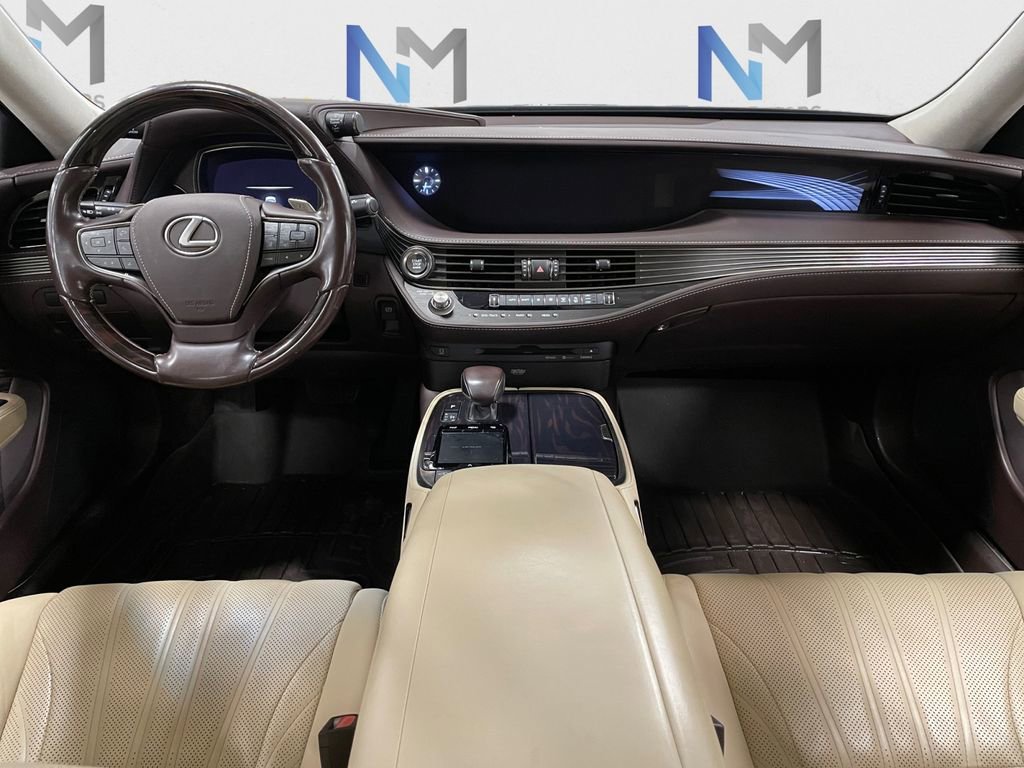 Used 2018 Lexus LS 500 w/ Interior Upgrade Package image 10
