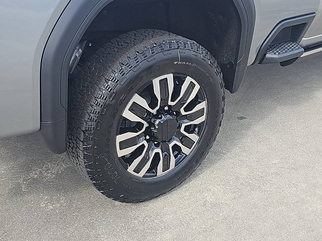 New 2026 GMC Sierra 2500 Denali Ultimate image 8