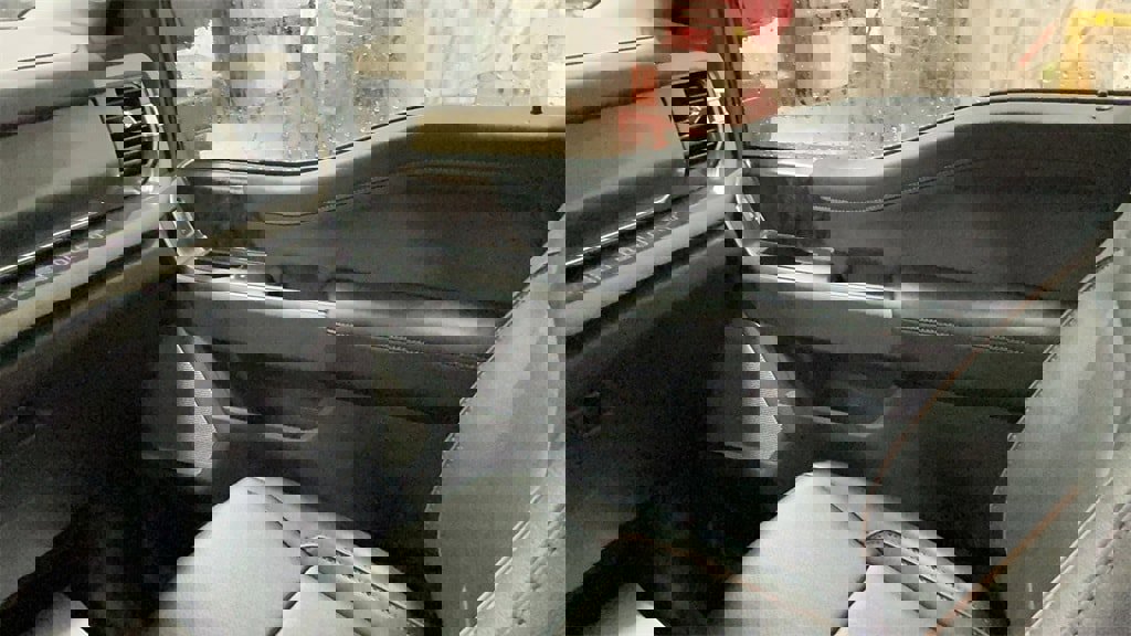 New 2025 Ford F350 Lariat w/ Black Appearance Package image 42