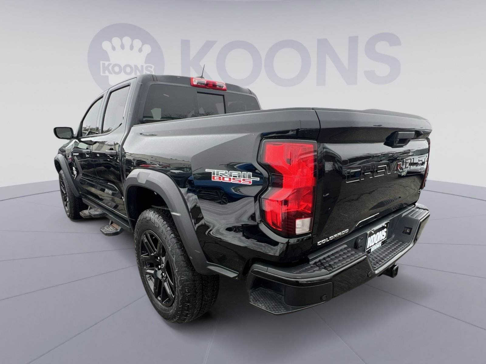 Used 2024 Chevrolet Colorado Trail Boss w/ Technology Package image 4