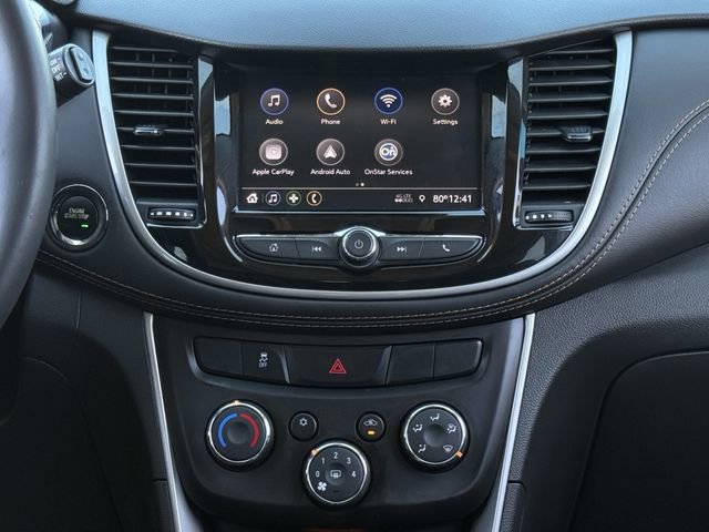 Used 2021 Chevrolet Trax LT w/ LT Convenience Package image 18