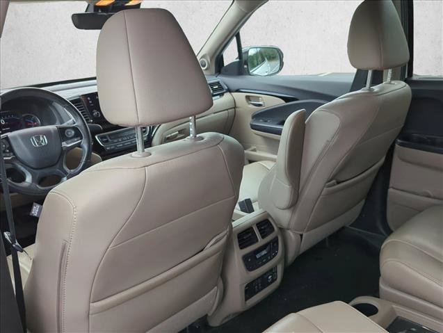 Used 2020 Honda Pilot Touring image 17