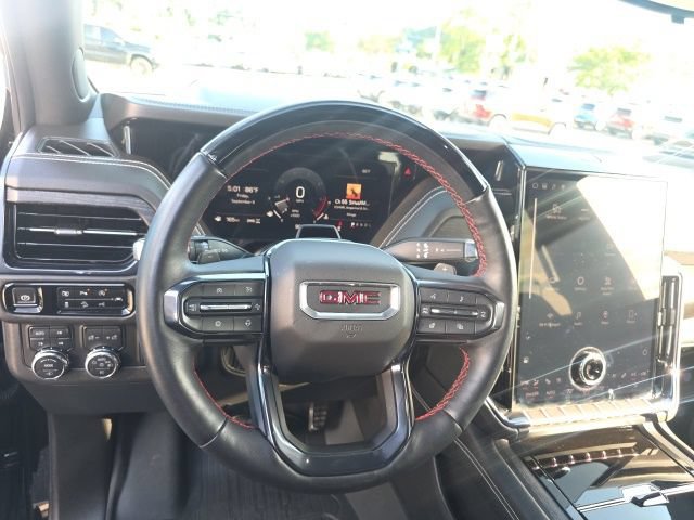 Used 2025 GMC Yukon AT4 Ultimate AWD/4WD image 18