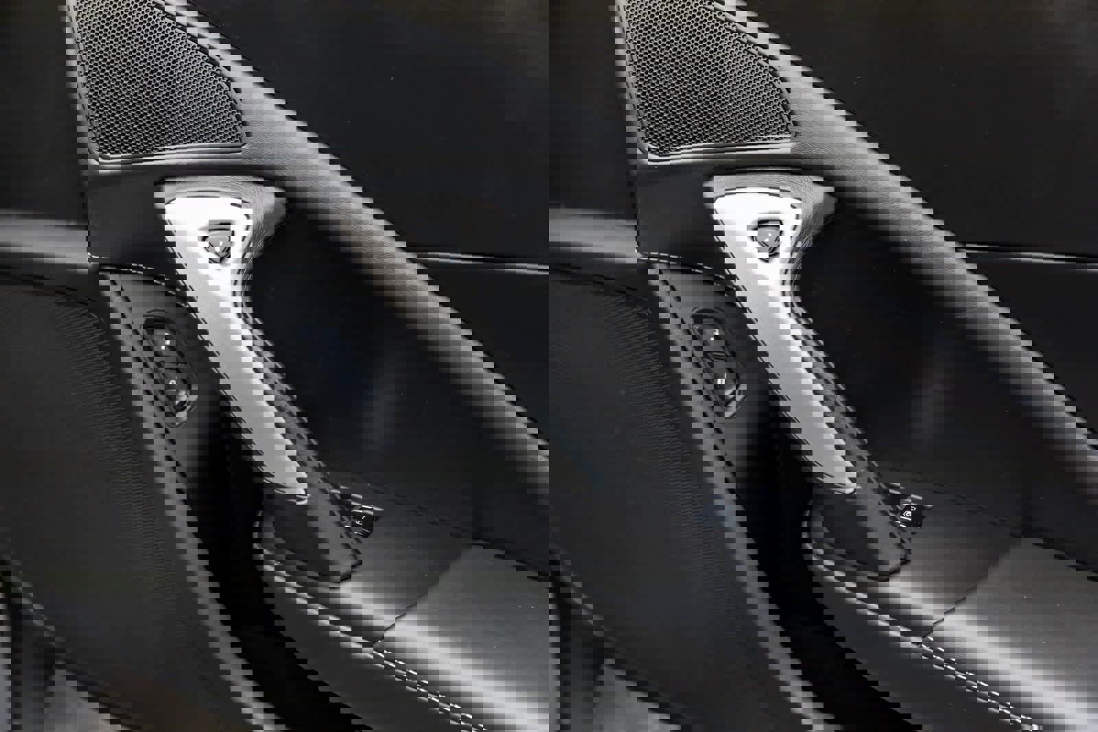 Used 2015 Chevrolet Corvette Z06 w/ 3LZ Preferred Equipment Group image 40